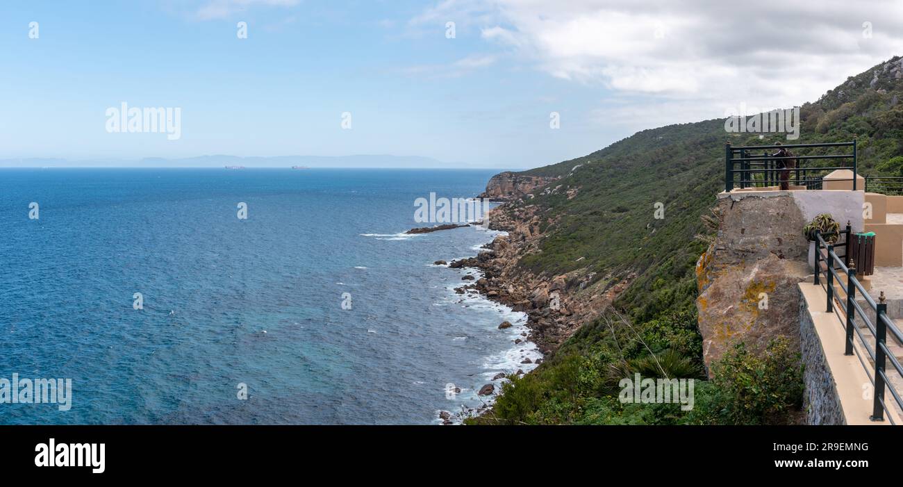 Littoral paisible de Cape Spartel près de Tanger, Maroc Banque D'Images