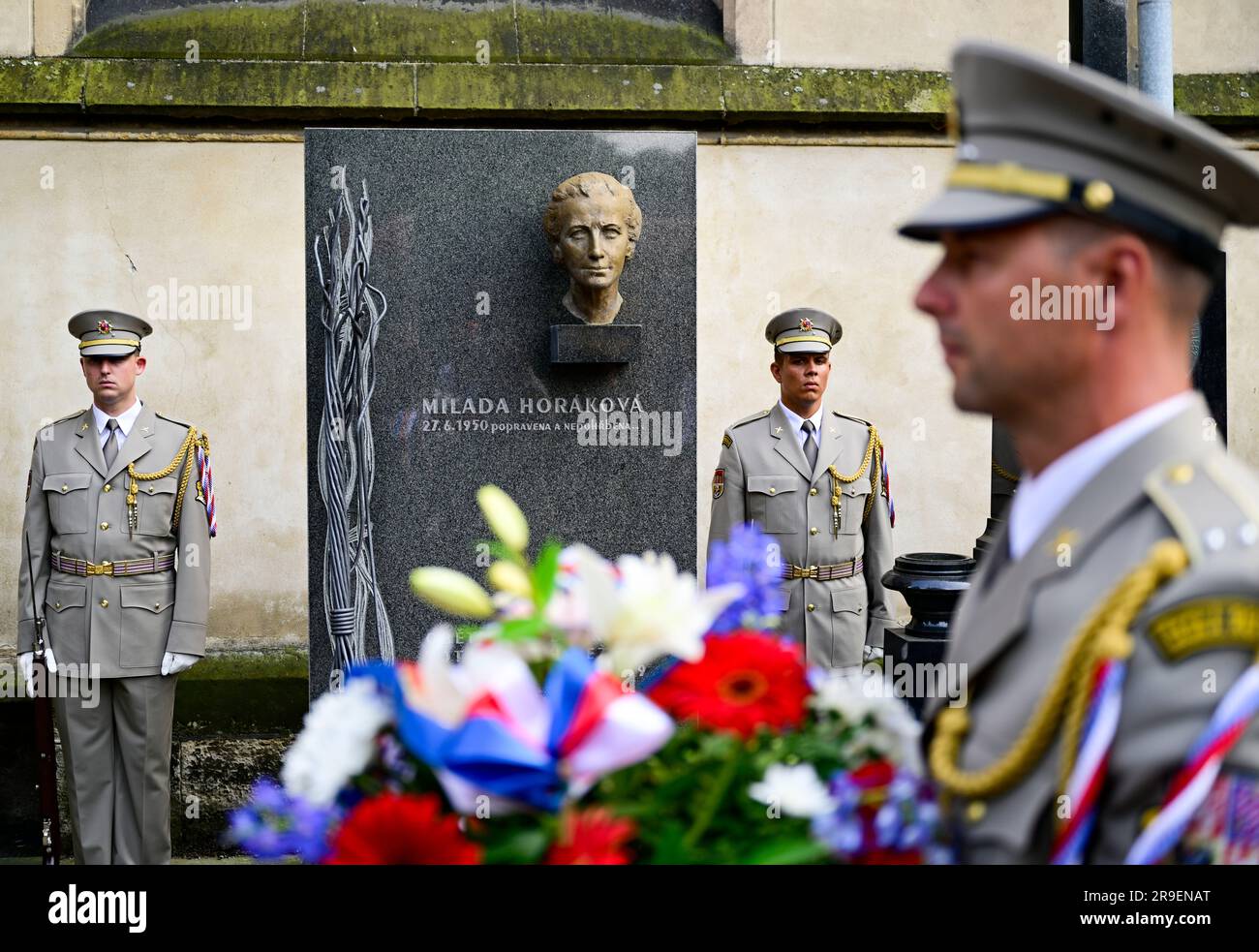 Prague, République tchèque. 26th juin 2023. Acte commémoratif en souvenir de l'exécution de Milada Horakova, qui a eu lieu il y a 73 ans, a eu lieu à 26 juin 2023, au cimetière Vysehrad à Prague, République tchèque. Crédit : Roman Vondrous/CTK photo/Alay Live News Banque D'Images