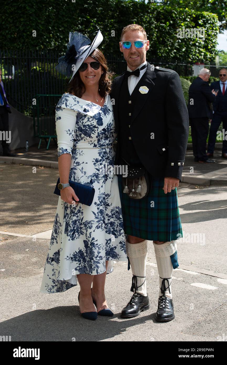 Ascot, Berkshire, Royaume-Uni. 21st juin 2023. Très chic, Ashley et Alastair Kerr arrivent à Royal Ascot. Crédit : Maureen McLean/Alay Banque D'Images