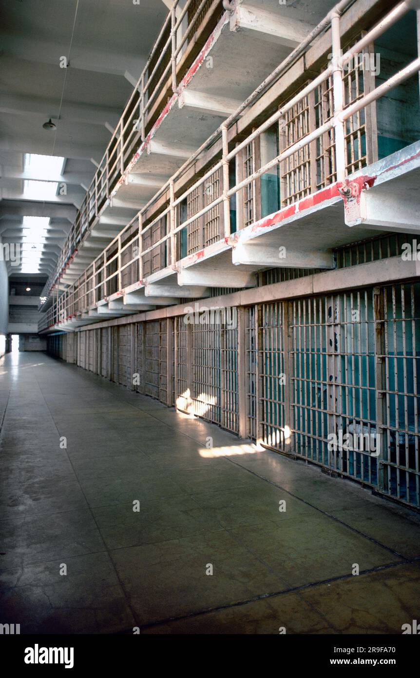 Cell House, édifice C, pénitencier d'Alcatraz, baie de San Francisco, Californie Banque D'Images
