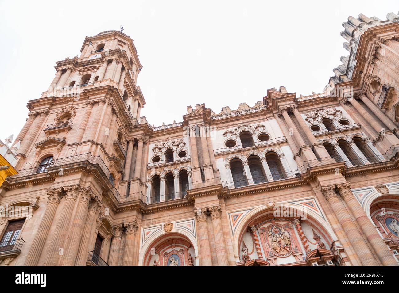 La cathédrale de Malaga est une église catholique romaine à Malaga, Andalousie, sud de l'Espagne. Architecture de style Renaissance avec détails baroques. Banque D'Images La cathédrale de Malaga est une église catholique romaine à Malaga, Andalousie, sud de l'Espagne. Architecture de style Renaissance avec détails baroques. Banque D'Images