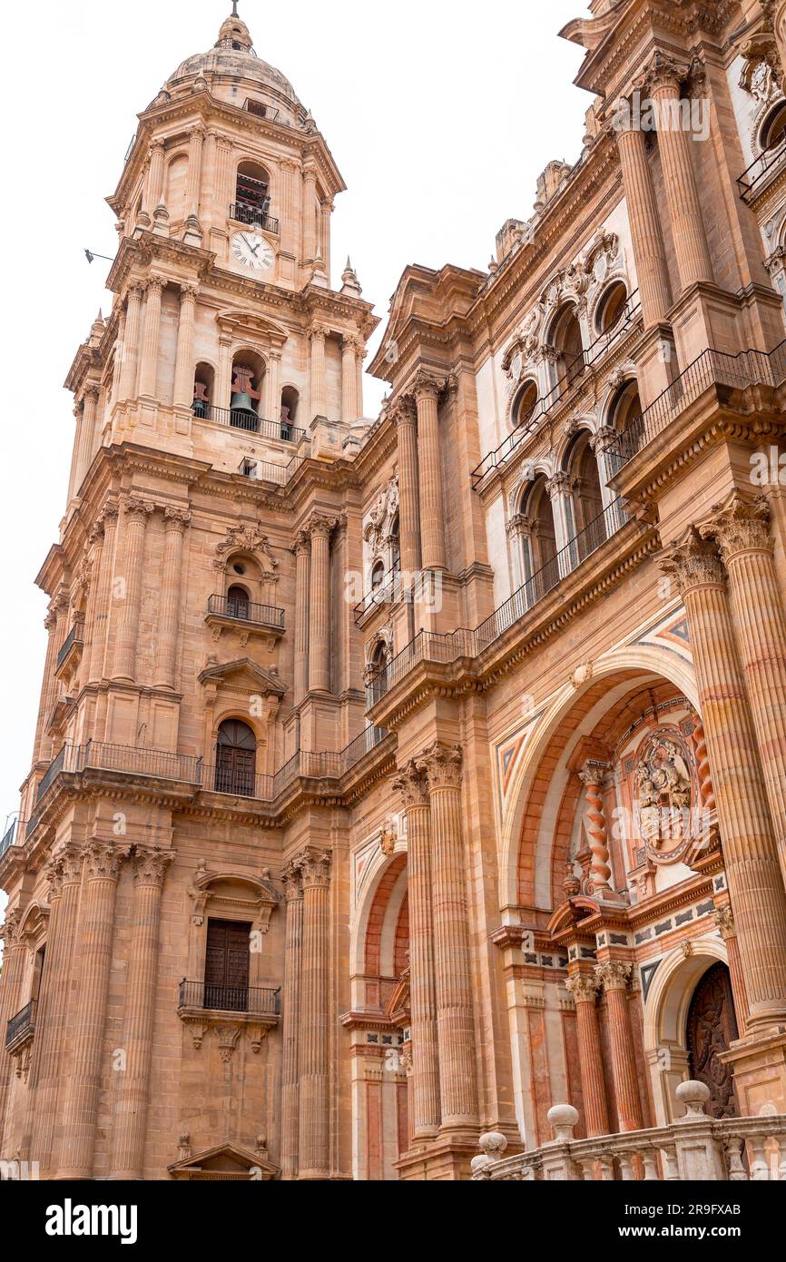 La cathédrale de Malaga est une église catholique romaine à Malaga, Andalousie, sud de l'Espagne. Architecture de style Renaissance avec détails baroques. Banque D'Images La cathédrale de Malaga est une église catholique romaine à Malaga, Andalousie, sud de l'Espagne. Architecture de style Renaissance avec détails baroques. Banque D'Images