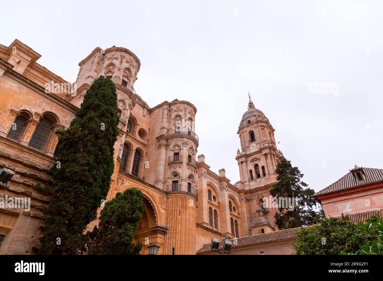 La cathédrale de Malaga est une église catholique romaine à Malaga, Andalousie, sud de l'Espagne. Architecture de style Renaissance avec détails baroques. Banque D'Images La cathédrale de Malaga est une église catholique romaine à Malaga, Andalousie, sud de l'Espagne. Architecture de style Renaissance avec détails baroques. Banque D'Images