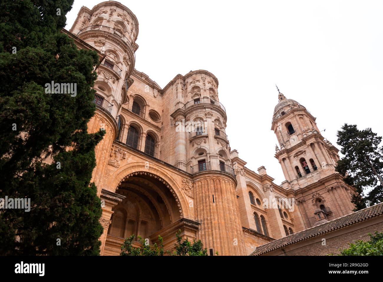 La cathédrale de Malaga est une église catholique romaine à Malaga, Andalousie, sud de l'Espagne. Architecture de style Renaissance avec détails baroques. Banque D'Images La cathédrale de Malaga est une église catholique romaine à Malaga, Andalousie, sud de l'Espagne. Architecture de style Renaissance avec détails baroques. Banque D'Images