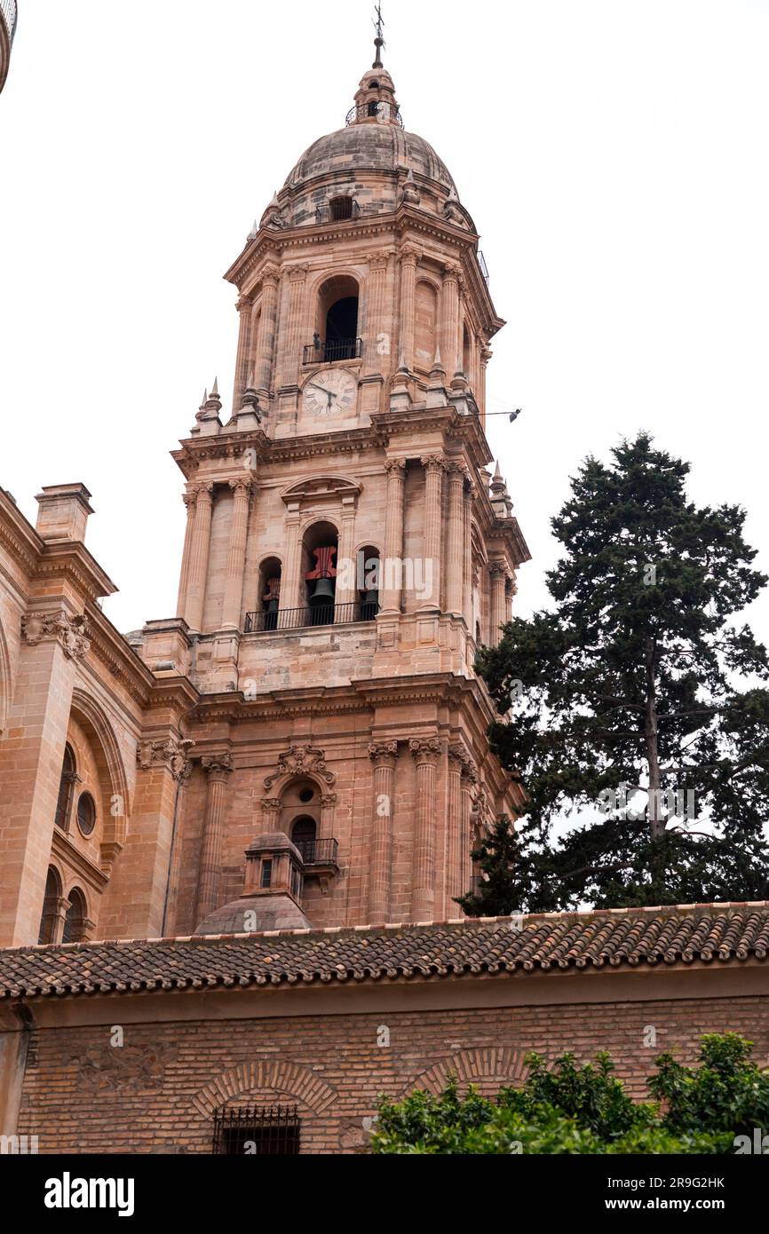 La cathédrale de Malaga est une église catholique romaine à Malaga, Andalousie, sud de l'Espagne. Architecture de style Renaissance avec détails baroques. Banque D'Images La cathédrale de Malaga est une église catholique romaine à Malaga, Andalousie, sud de l'Espagne. Architecture de style Renaissance avec détails baroques. Banque D'Images