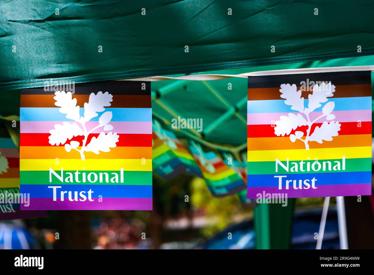 Drapeaux de fierté LGBT de National Trust Banque D'Images