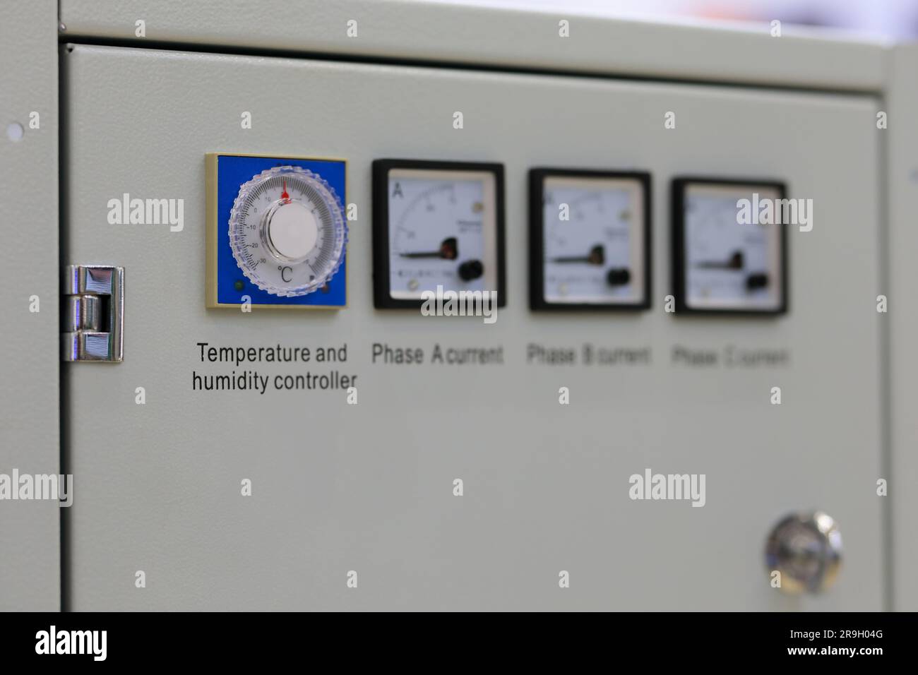 Boîtier de distribution électrique triphasé. Mise au point sélective. Banque D'Images