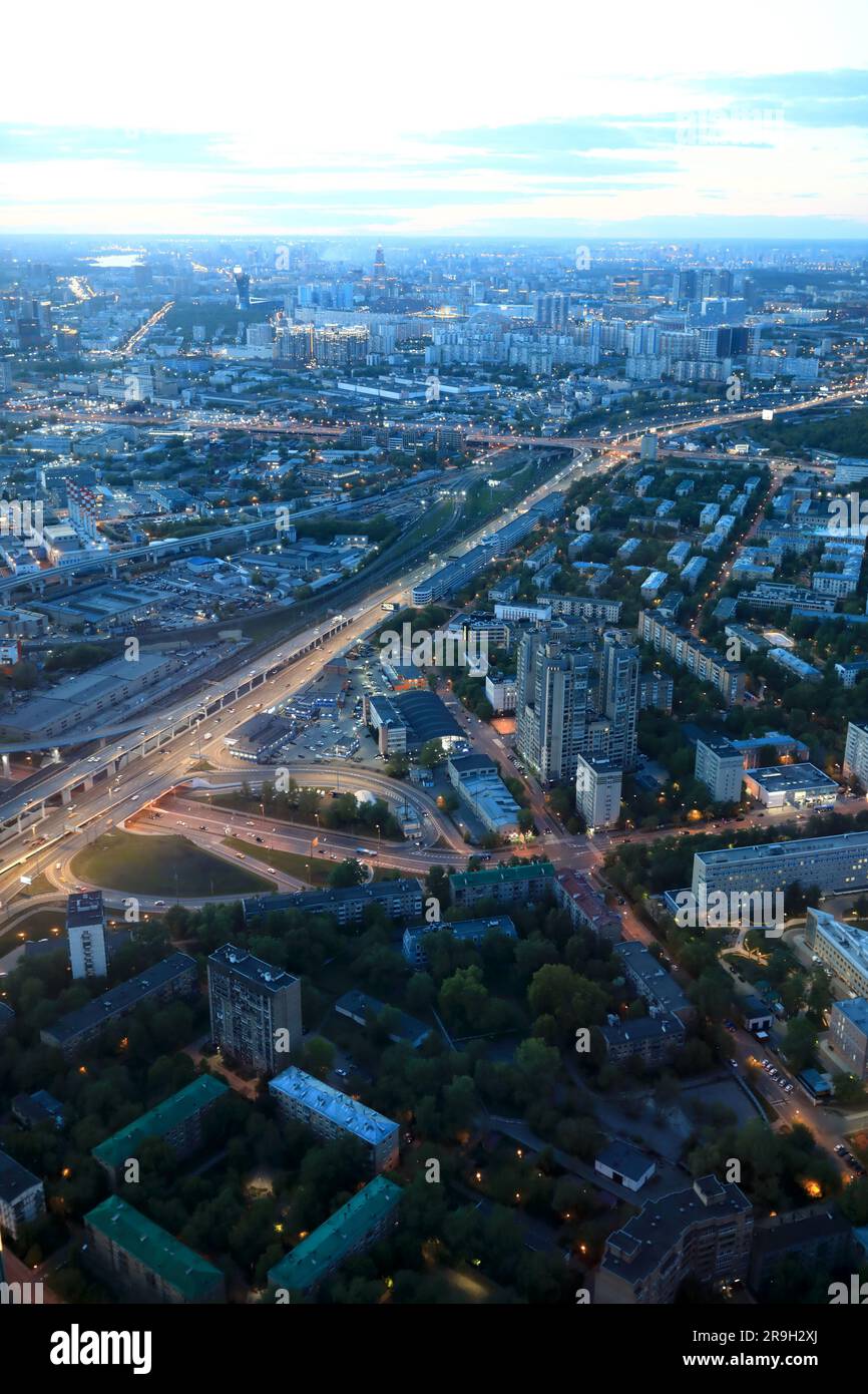 Vue sur Moscou dans la soirée, Russie Banque D'Images