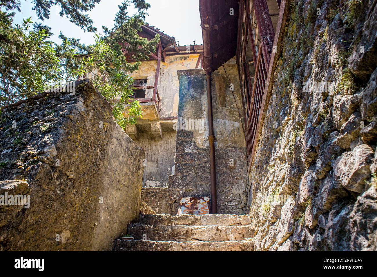 Profitis Elias Hill, Rhodes, Grèce-20JUN2023-abandonné Villa de Vecchi sur l'île grecque de Rhodes, maison de vacances de l'italien Benito Mussolini. Banque D'Images