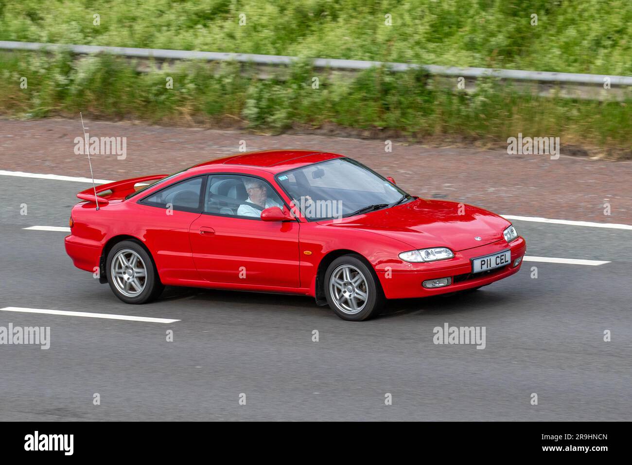 Mazda mx 6 2 5 v6 gt 2d Banque de photographies et d'images à haute  résolution - Alamy