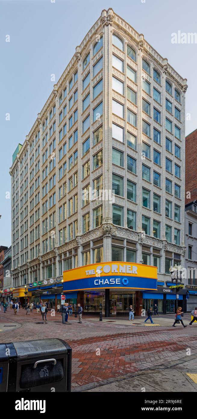 Le Washington Street Building, l’ancien Gilchrist Department Store de Boston, est aujourd’hui utilisé comme bureaux, aire de restauration et magasin au rez-de-chaussée. Banque D'Images