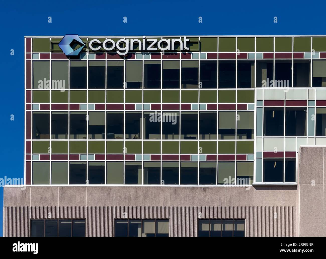 Logo Cognizant ou bannière de marque dans son centre de développement. Cognizant est une multinationale américaine. HALIFAX, NOUVELLE-ÉCOSSE, CANADA Banque D'Images