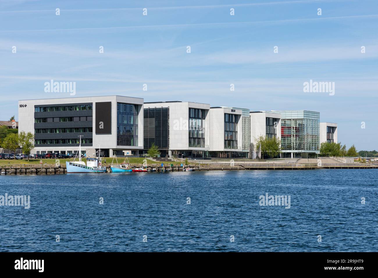 Sønderborg, Danemark – 31 mai 2023: Bâtiment de l'Université du Sud du Danemark (Université de Syddansk) sur le front de mer de ALS Sound Banque D'Images
