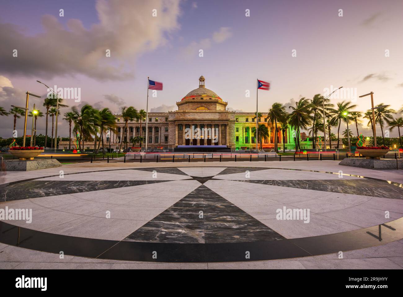 San Juan, bâtiment du capitole de Porto Rico au crépuscule. Banque D'Images