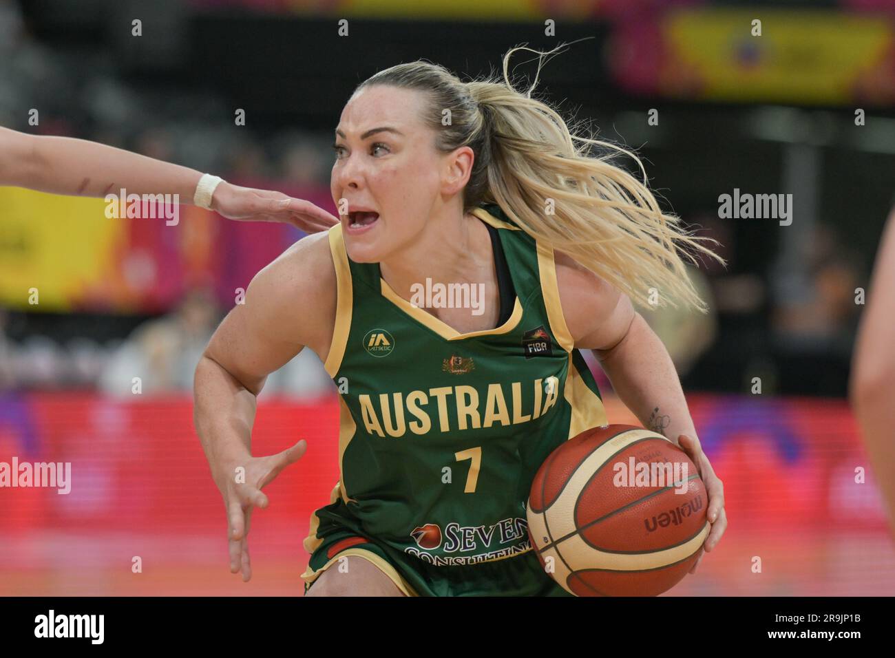 Sydney, Australie. 27th juin 2023. Tess Madgen of Australia l'équipe féminine de basket-ball a vu en action lors de la FIBA Women's Asia Cup Division 2023 Un match entre l'Australie et le Taipei chinois au Quay Center. Score final; Australie 91:45 Taipei chinois. Crédit : SOPA Images Limited/Alamy Live News Banque D'Images