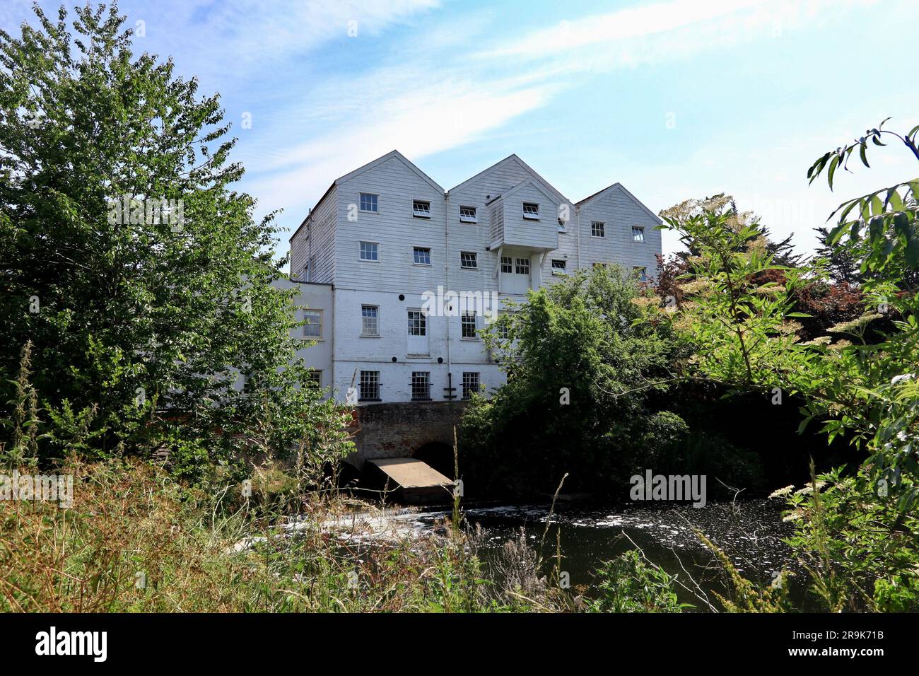 Buxton avec Lamas Watermill sur la rivière Bure. Banque D'Images