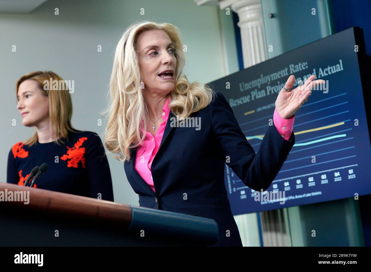 Washington, États-Unis. 27th juin 2023. Le directeur du Conseil économique national, Lael Brainard, prend la parole lors d'une conférence de presse à la Maison Blanche à Washington, DC sur 27 juin 2023. Photo par Yuri Gripas/UPI crédit: UPI/Alay Live News Banque D'Images