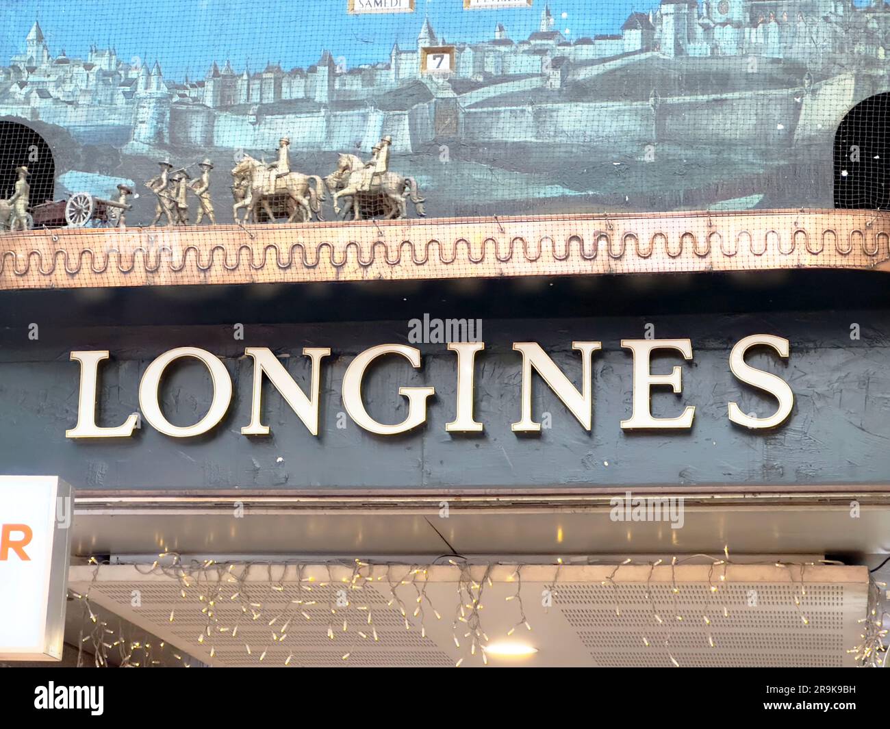 Genève, Suisse -- Jan, 14, 2023: Logo Longines à Genève. Longines est un horloger de luxe suisse. Banque D'Images