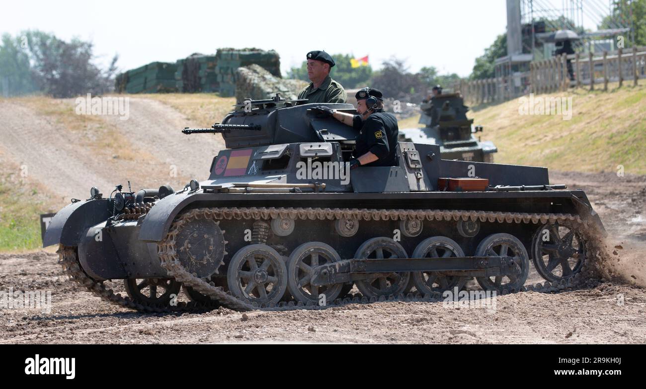 Ce Panzer i Ausf.A est une reproduction authentique à grande échelle du char léger produit par l'Allemagne dans les années 1930 Couleurs espagnoles de la guerre civile. Banque D'Images