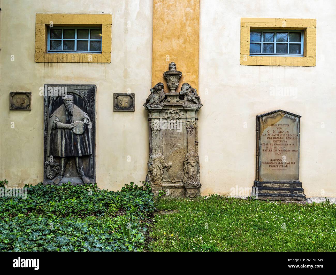 Cimetière de St. Eglise James, Jakobskirche à Weimar, Allemagne. La première église a été construite en 1168. L'église actuelle a été construite en 1713. L'orgue wa Banque D'Images