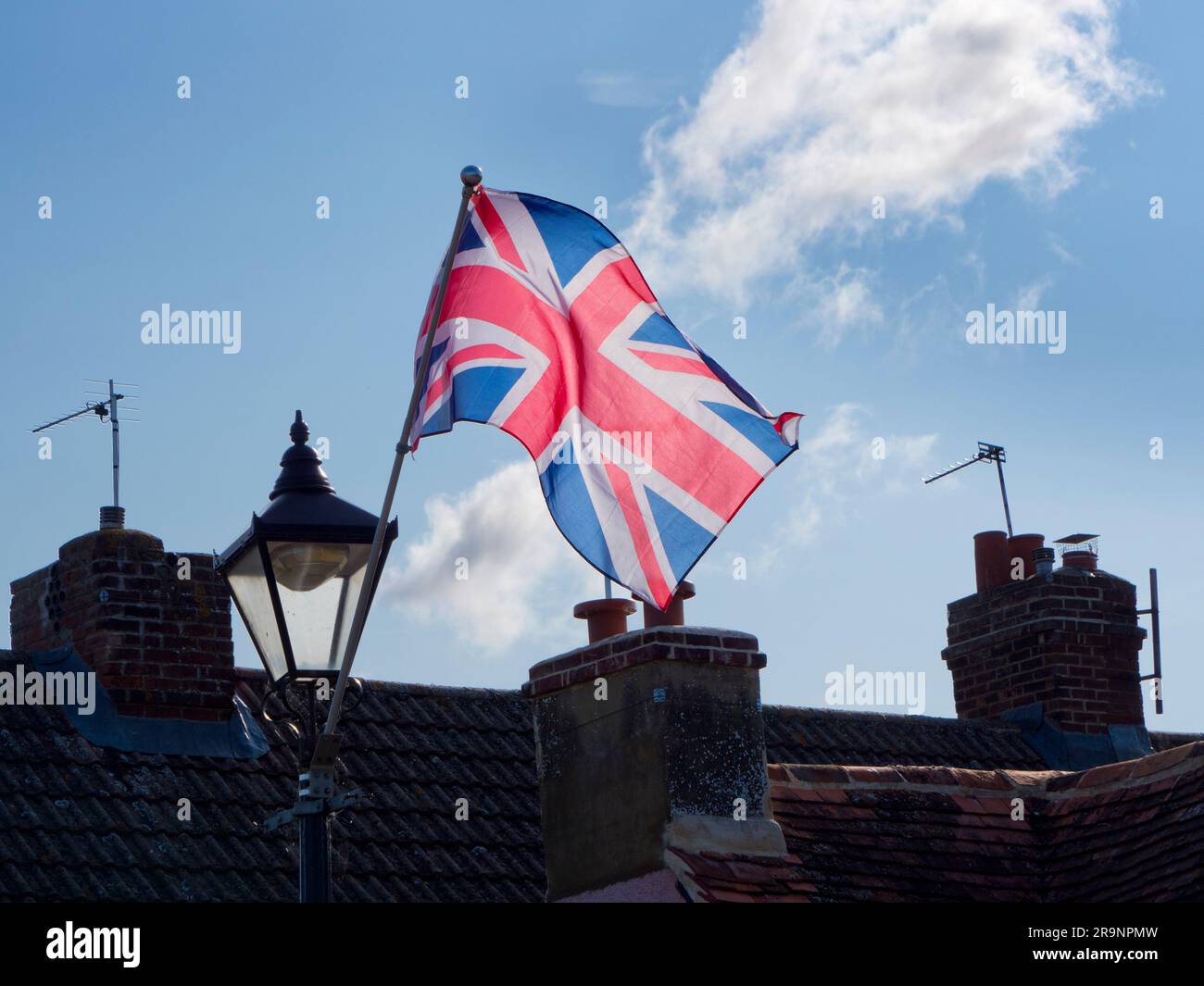 Abingdon prétend être la plus ancienne ville d'Angleterre. Ici, nous sommes sur son pont médiéval au-dessus de la Tamise, en regardant vers le nord vers le musée Abingdon et le to Banque D'Images