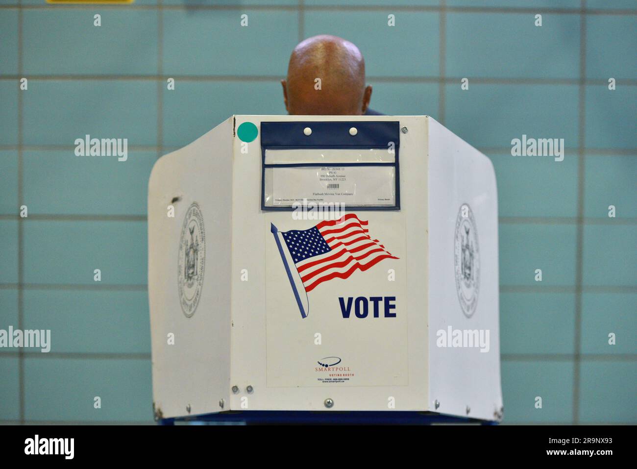 Le maire Eric Adams vote à l'élection primaire de New York en 2023 au PS 81 sur 27 juin 2023 à New York. Banque D'Images