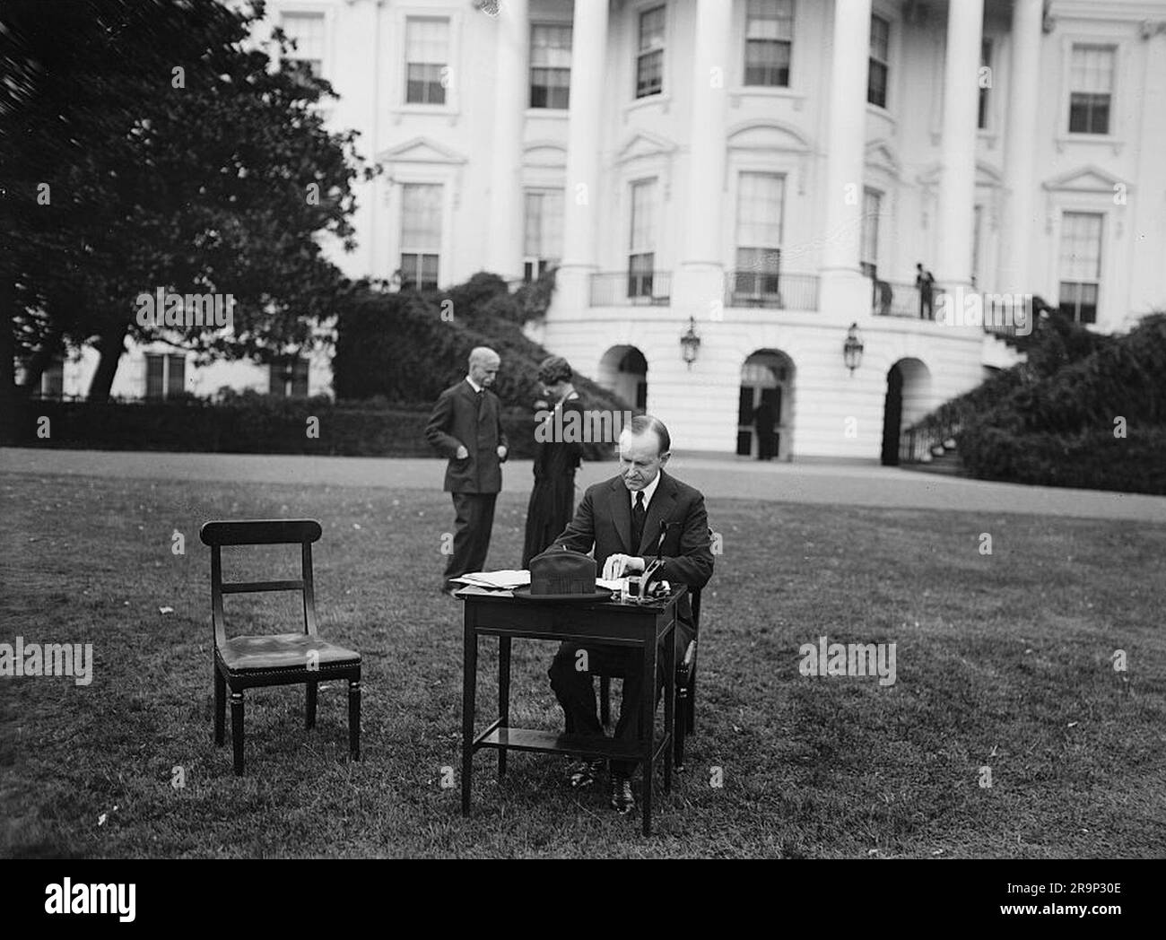Le Président Coolidge vote par la poste lors de l'élection présidentielle de 1928. Banque D'Images