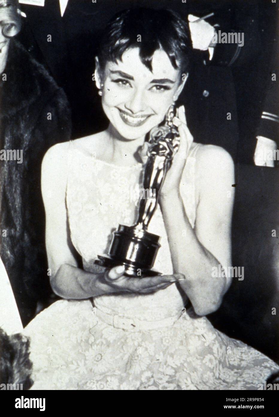 Hepburn, Audrey, 4.5.1929 - 20,1.1993, actrice britannique, demi-longueur, INFO-AUTORISATION-DROITS-SUPPLÉMENTAIRES-NON-DISPONIBLE Banque D'Images