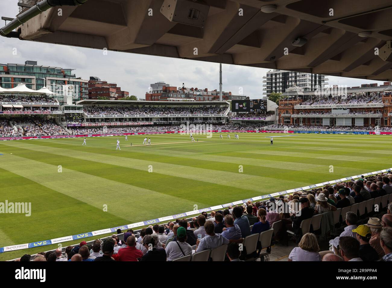 L'Australie bat avec force alors que la séance de l'après-midi se poursuit pendant la deuxième série de tests LV= Insurance Ashes Day 1 England v Australia à Lords, Londres, Royaume-Uni, 28th juin 2023 (photo de Mark Cosgrove/News Images) à Londres, Royaume-Uni le 6/28/2023. (Photo de Mark Cosgrove/News Images/Sipa USA) Banque D'Images