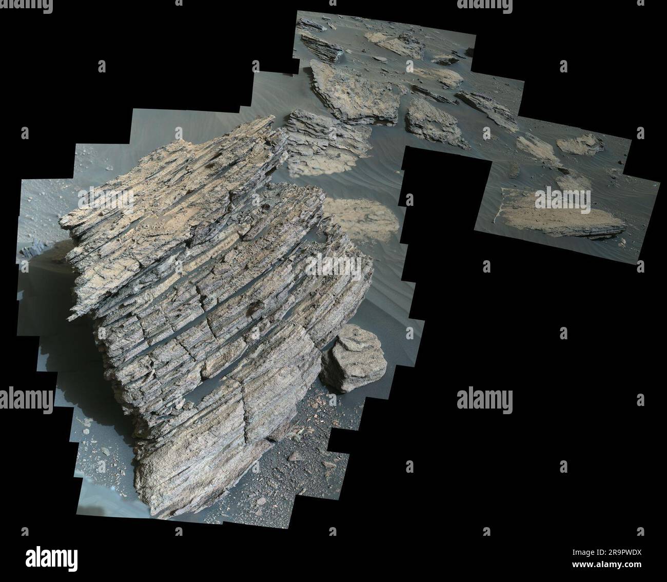 Le Mastcam-Z de persévérance voit Bettys Rock. La persévérance de la NASA Mars rover a utilisé sa caméra Mastcam-Z pour capturer cette image de Bettys Rock sur 23 juin 2022, le 477th jour martien, ou sol, de la mission. Ce rocher porte le nom de Bettys Rock dans le parc national de Shenandoah. L'un des principaux objectifs de la mission de persévérance sur Mars est l'astrobiologie, y compris la recherche de signes de vie microbienne ancienne. Le rover caractérisera la géologie de la planète et le climat passé, ouvrira la voie à l'exploration humaine de la planète Rouge, et sera la première mission de recueillir et de mettre en cache le rocher martien et le regolith (roche brisée) Banque D'Images