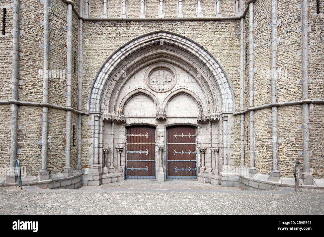 Église notre-Dame (onze-Lieve-Vrouwekerk) à Bruges, Flandre, Belgique Banque D'Images
