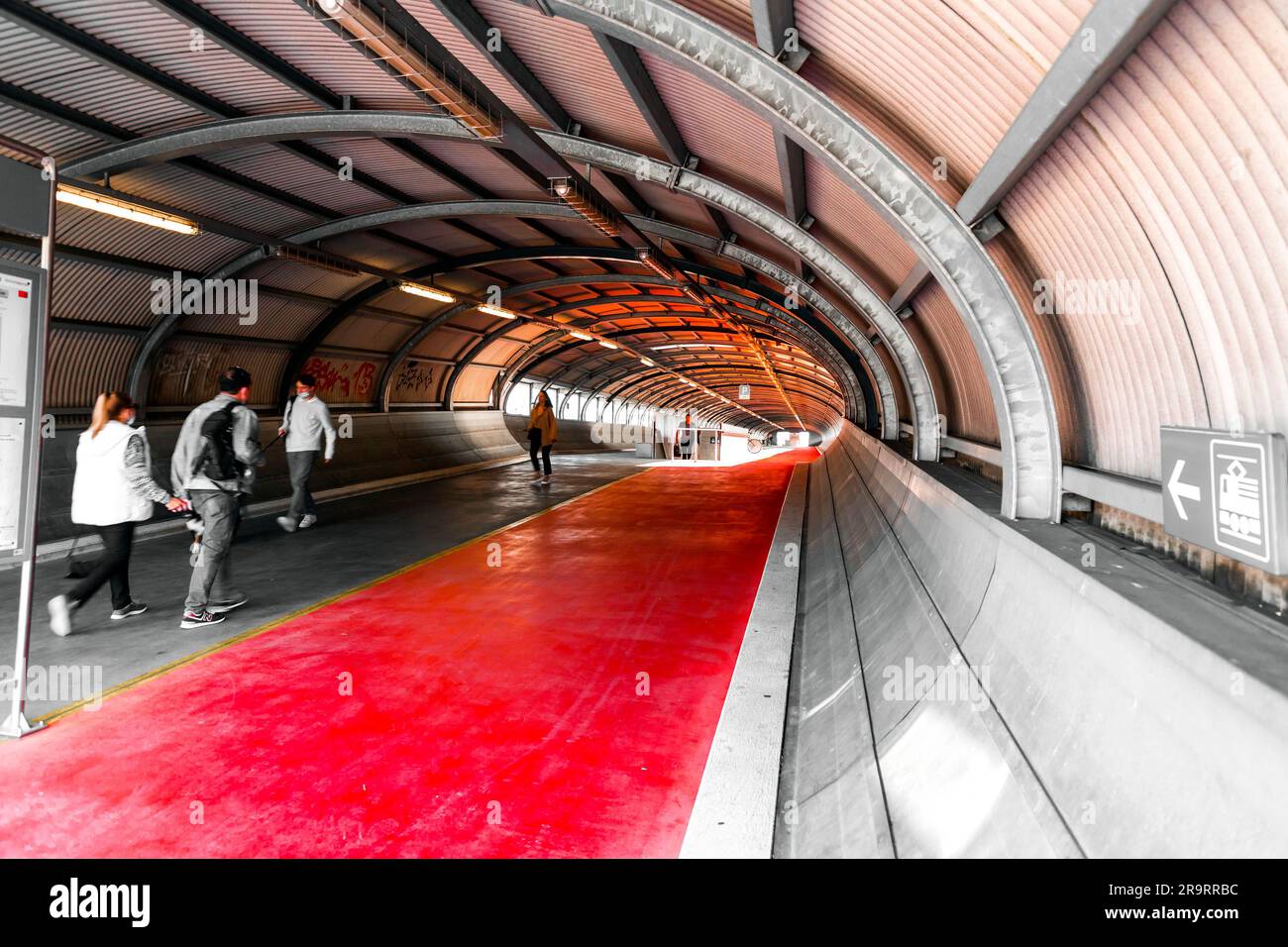 Genève, Suisse - 25 mars 2022 : la gare de Genève-Secheron est une gare de la commune de Genève, dans le canton suisse de Genève Banque D'Images