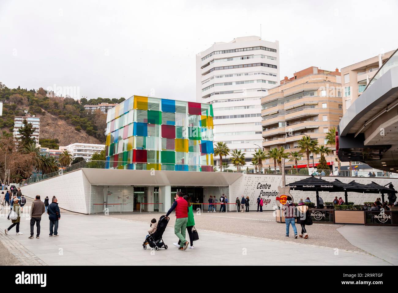 Malaga, Espagne - 27 FÉVRIER 2022 : le centre Pompidou est un centre culturel avec une importante collection d'art à Malaga, Espagne. Banque D'Images