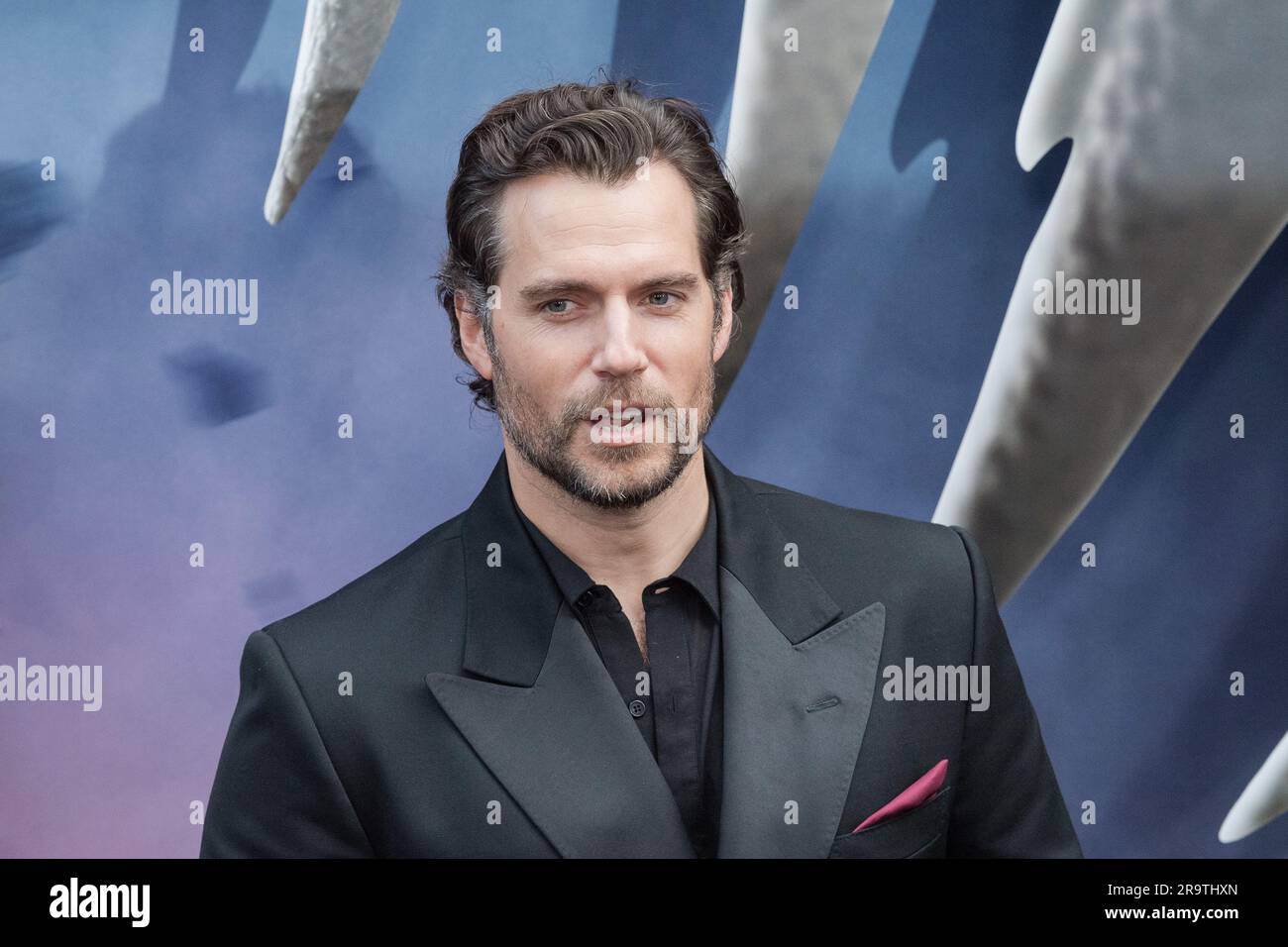 LONDRES, ROYAUME-UNI - 28 JUIN 2023 : Henry Cavill participe à la première britannique de la saison de sorcellerie 3 de Netflix au bâtiment Now de St Giles Square à Londres, Royaume-Uni sur 28 juin 2023. (Photo de Wiktor Szymanowicz/NurPhoto) Banque D'Images