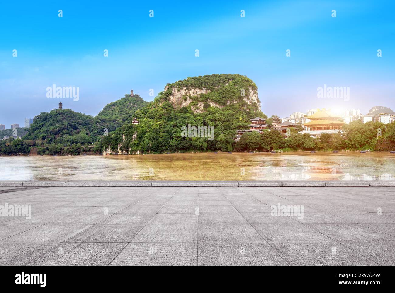 Le paysage des deux côtés de la rivière Liujiang, le paysage urbain de Liuzhou, Guangxi, Chine. Banque D'Images