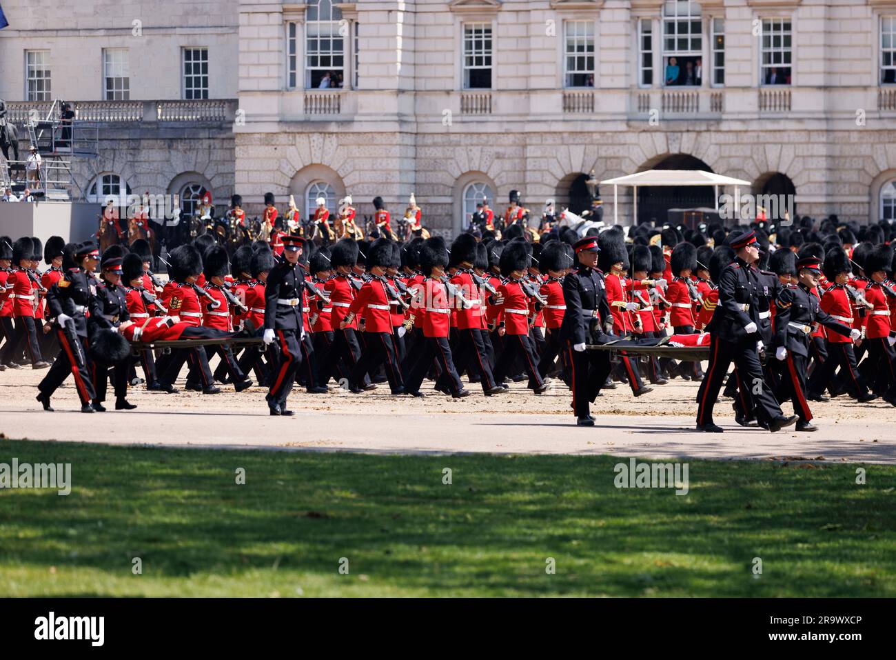 La répétition finale pour Trooping the Colour a lieu aujourd’hui au Horse Guard’s Parade avant les célébrations de l’anniversaire du roi Charle la semaine prochaine. Soldats Banque D'Images