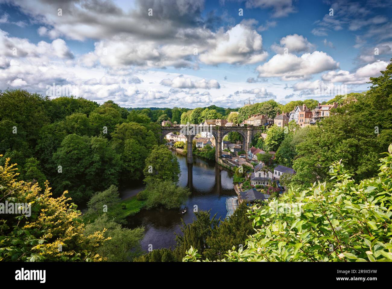 Knaresborough Viaduc au-dessus de la rivière Nidd dans le North Yorkshire Banque D'Images