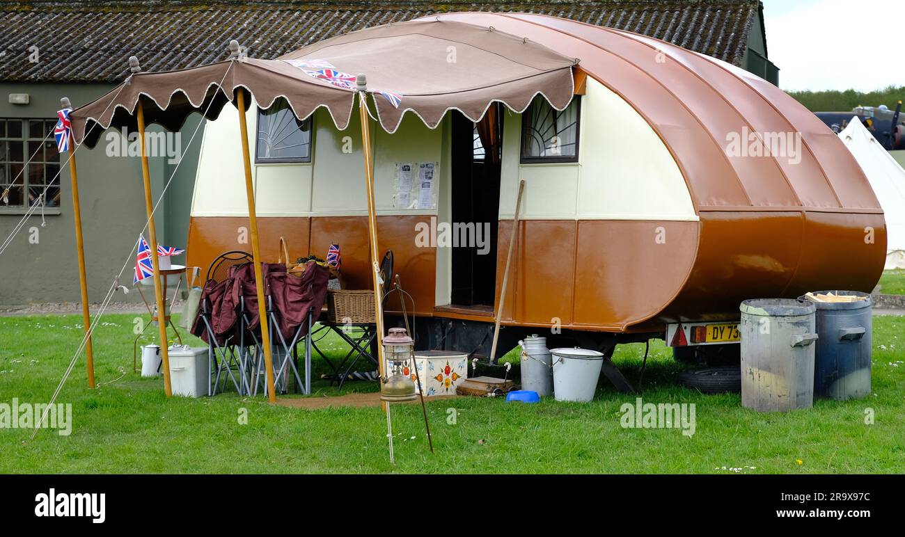 Caravanes vintage à l'événement de l'histoire vivante des années 1940. Banque D'Images