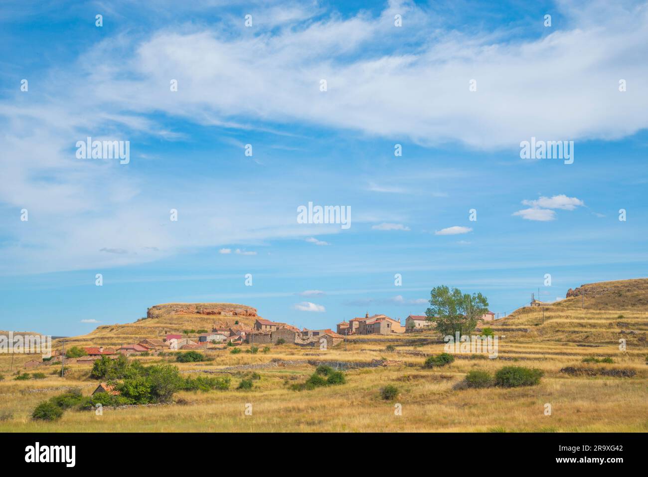 Vue d'ensemble. La Riba de Escalote, province de Soria, Castilla Leon, Espagne. Banque D'Images