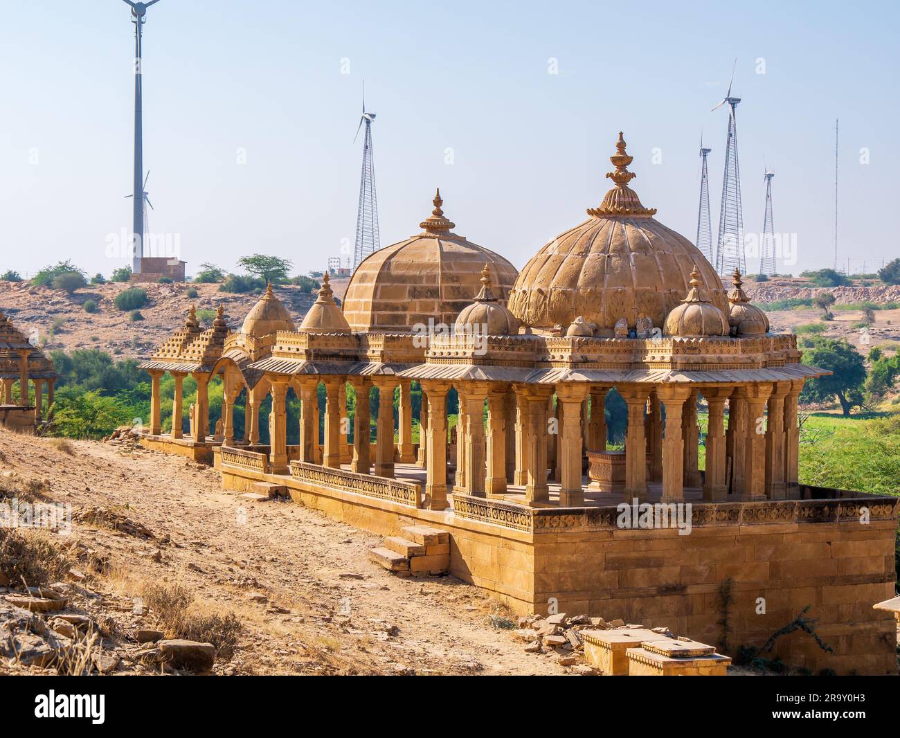 Bada Bagh ou Barabag, célèbre décitation touristique due aux cénotaphes des rois du Rajasthan Banque D'Images