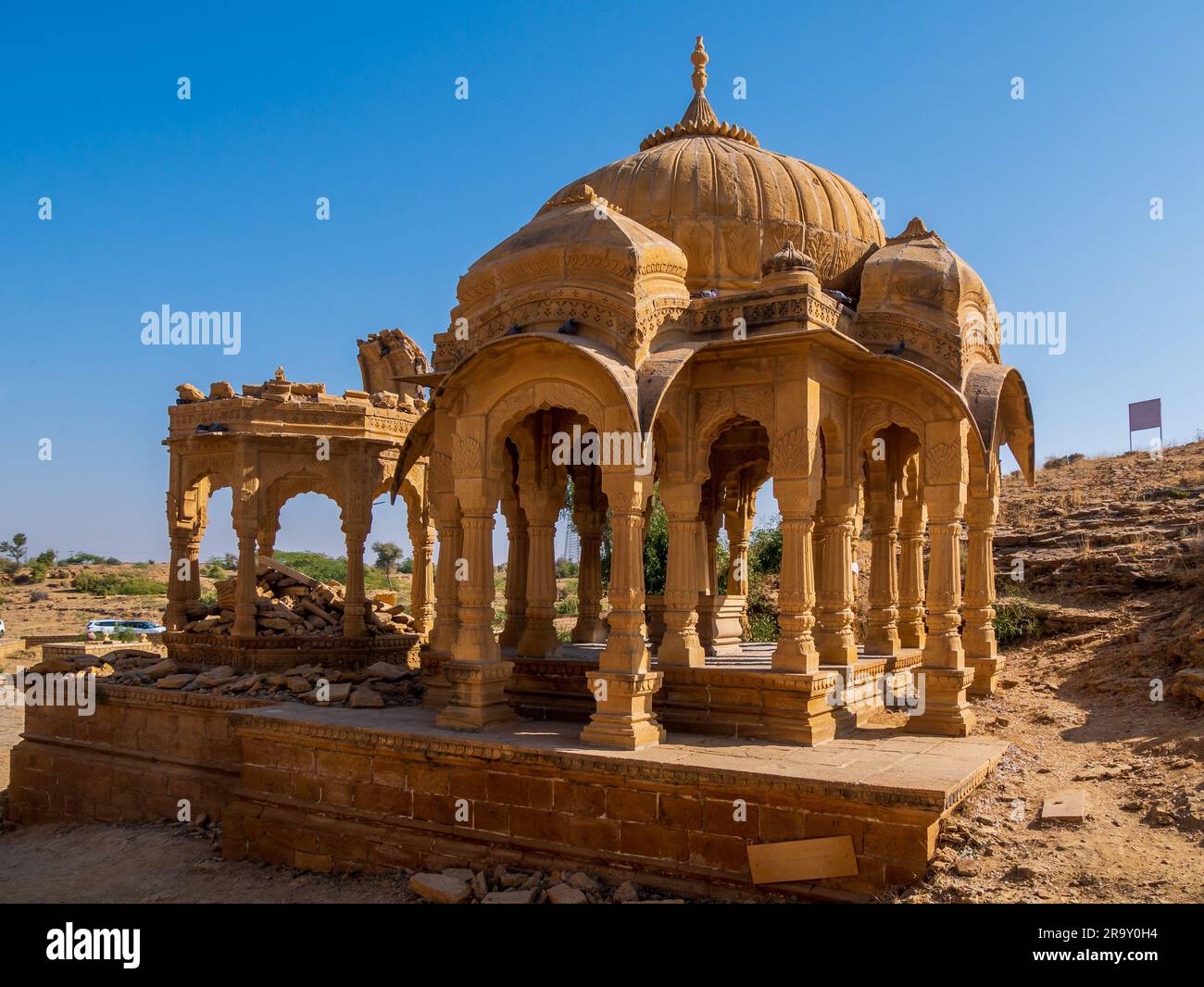 Bada Bagh ou Barabag, célèbre décitation touristique due aux cénotaphes des rois du Rajasthan Banque D'Images