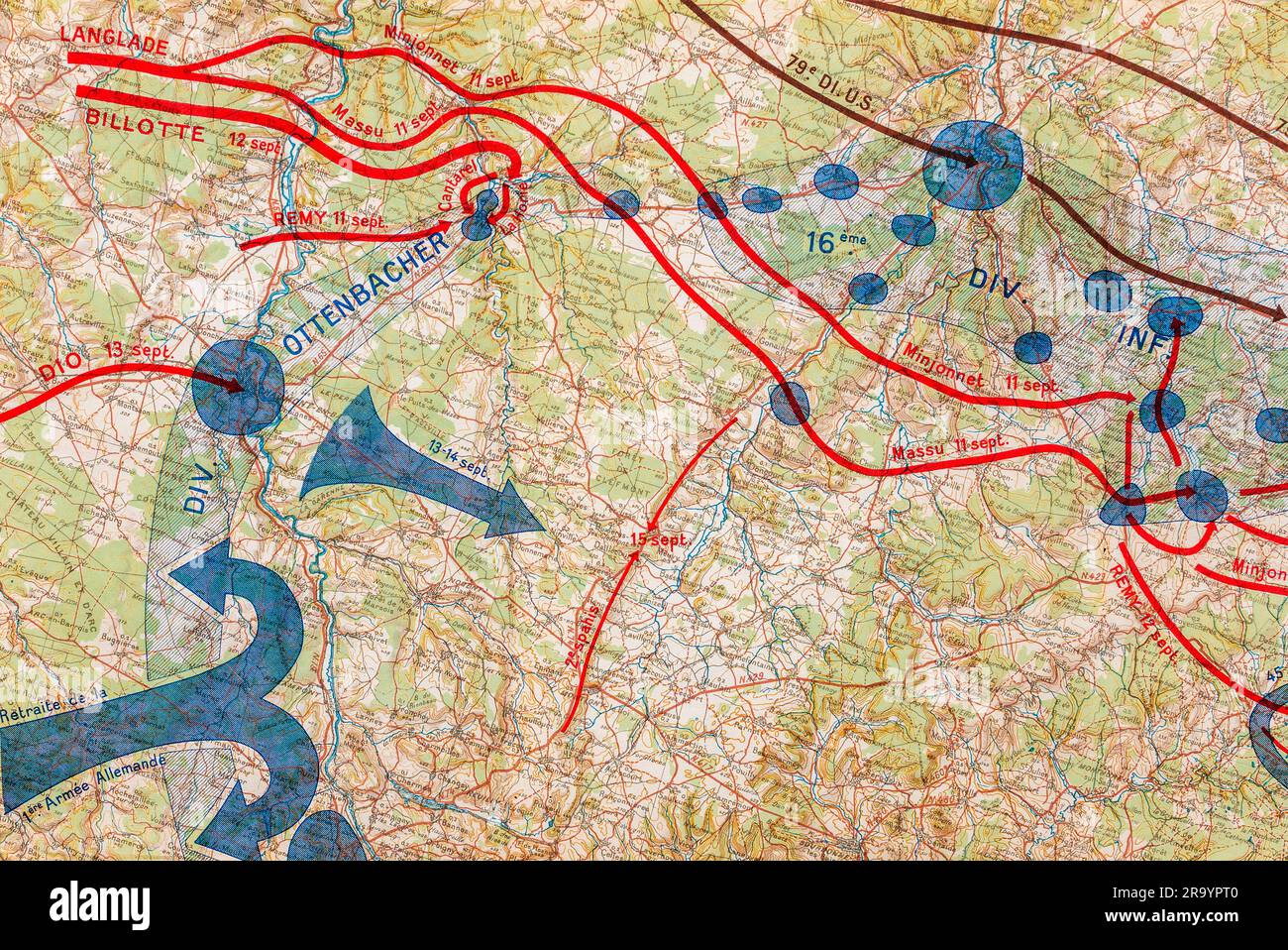 Illustration de la carte du livre de la Guerre mondiale 2 imprimée en 1946 montrant les mouvements de l'armée des alliés et de l'axe sur le territoire français en 1944. Banque D'Images