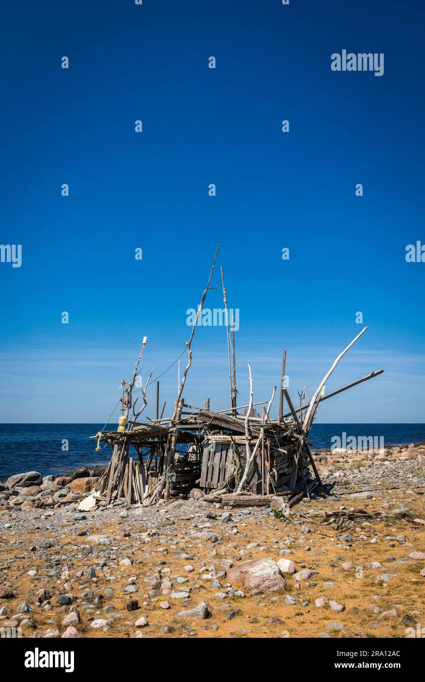 Cabane de plage de Driftwood, île de Roeroe, archipel, Göteborg, Suède Banque D'Images