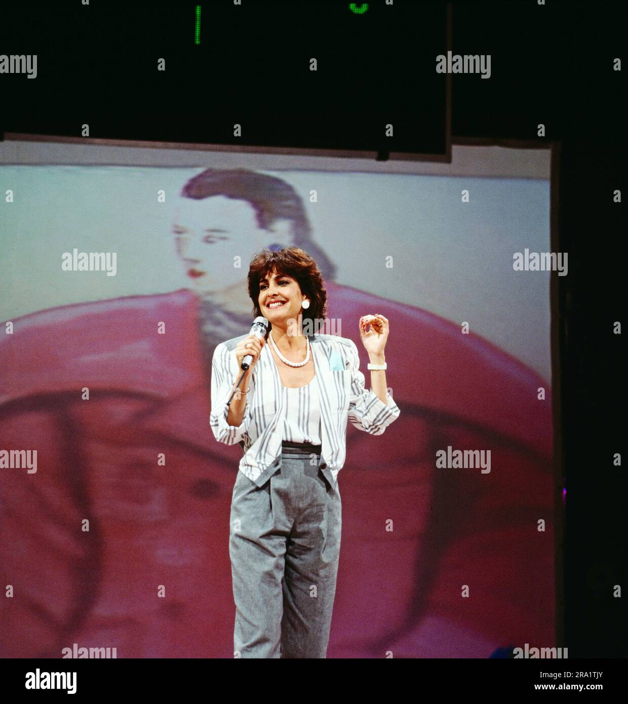 Paola, Schweizer Sängerin und Moderatorin, 1985. Banque D'Images