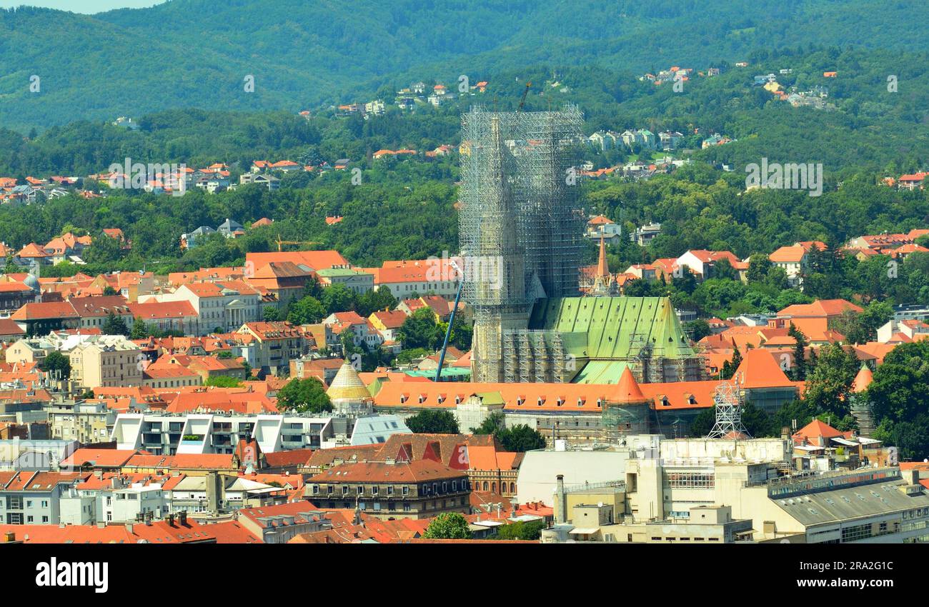 Zagreb, après le tremblement de terre, cathédrale, cathédrale de Zagreb Banque D'Images