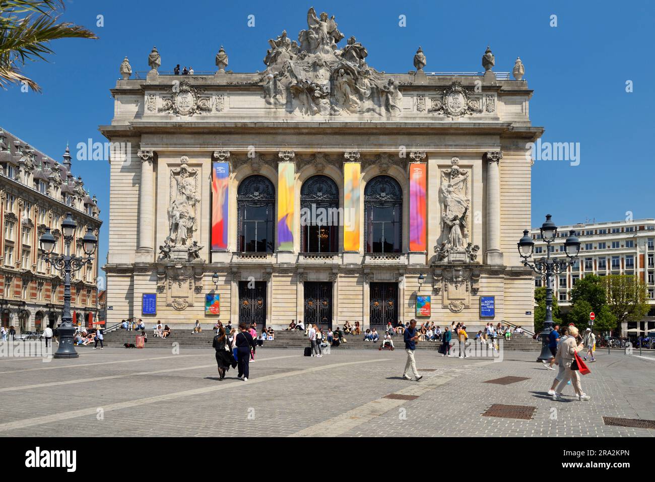 France, Nord, Lille, l'Opéra, façade et piétonne plaza Banque D'Images