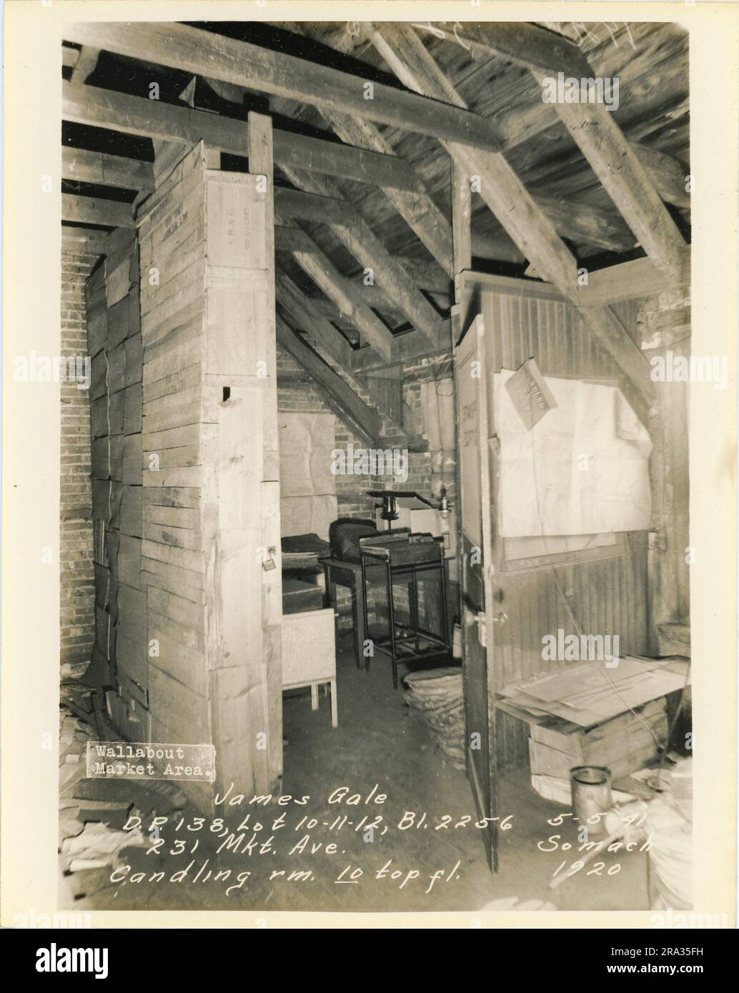 Photographie de l'intérieur des lots 10-11-12, Bl. 2256, 231 MKT. Ave, salle de candling au dernier étage de James Gale, D.P. 138. Banque D'Images