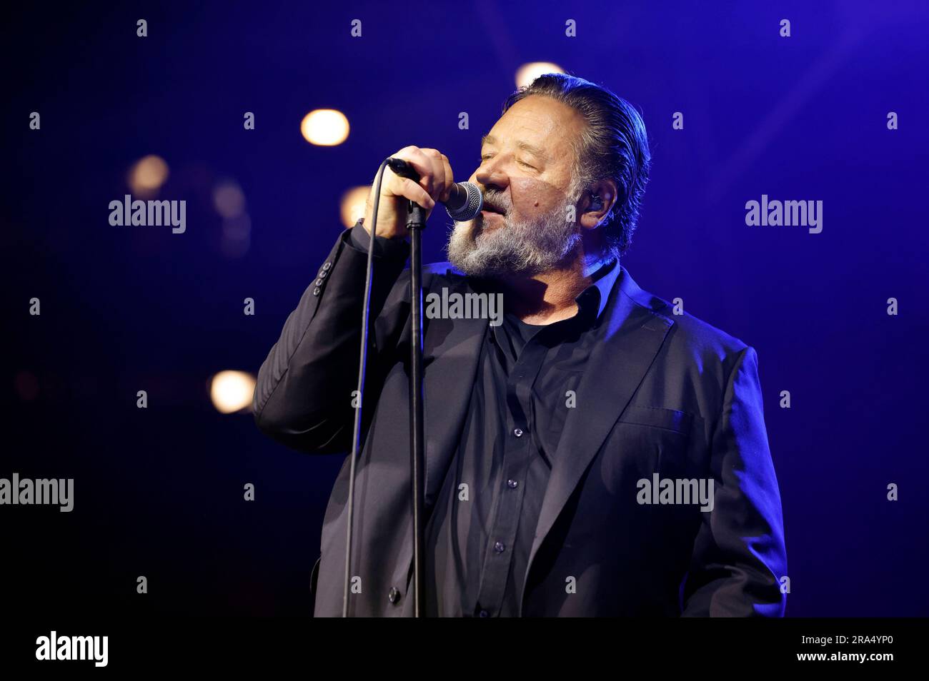 Russell Crowe vit BEI einem Konzert auf dem 57. Internationalen Filmfestival Karlovy Vary 2023 im Hotel Thermal. Karlsbad, 30.06.2023 Banque D'Images