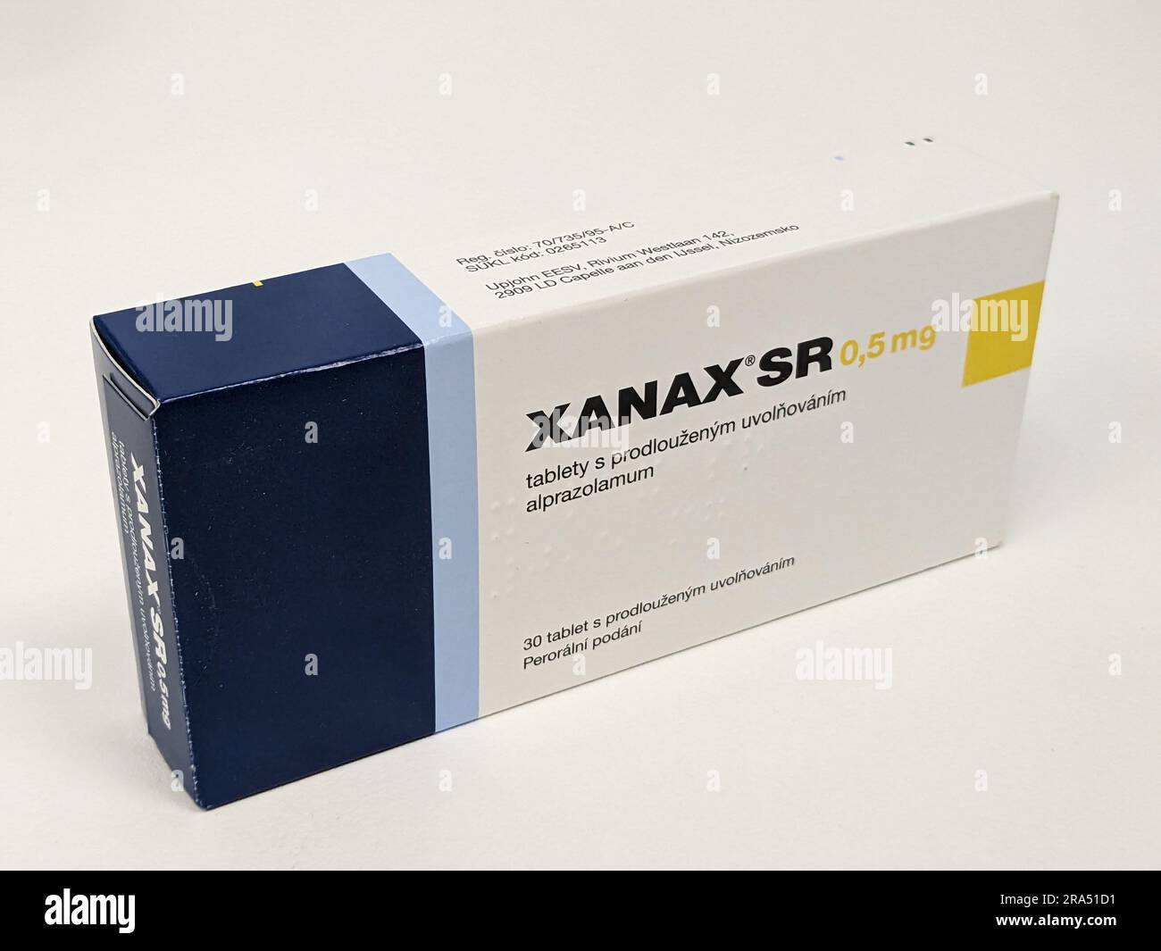 Pilules Xanax avec la substance active Alprazolam, anxiolytiques antidépresseurs médicaments de thérapie, est un médicament populaire à abuser et a la valeur de rue Pfizer Banque D'Images