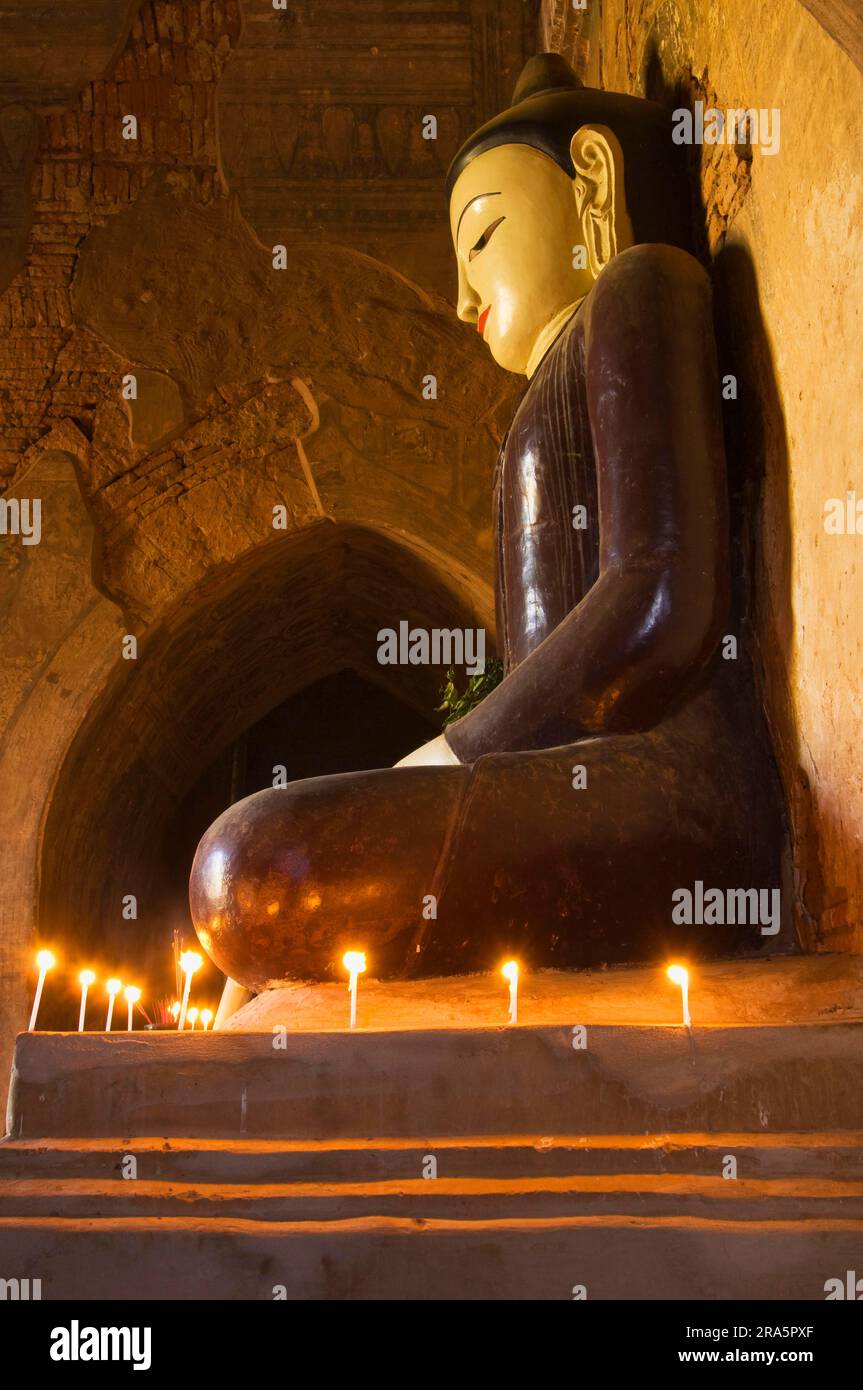 Statue de Bouddha, temple de Tayoke Pyay, Bagan, Birmanie, Pagan, Myanmar Banque D'Images